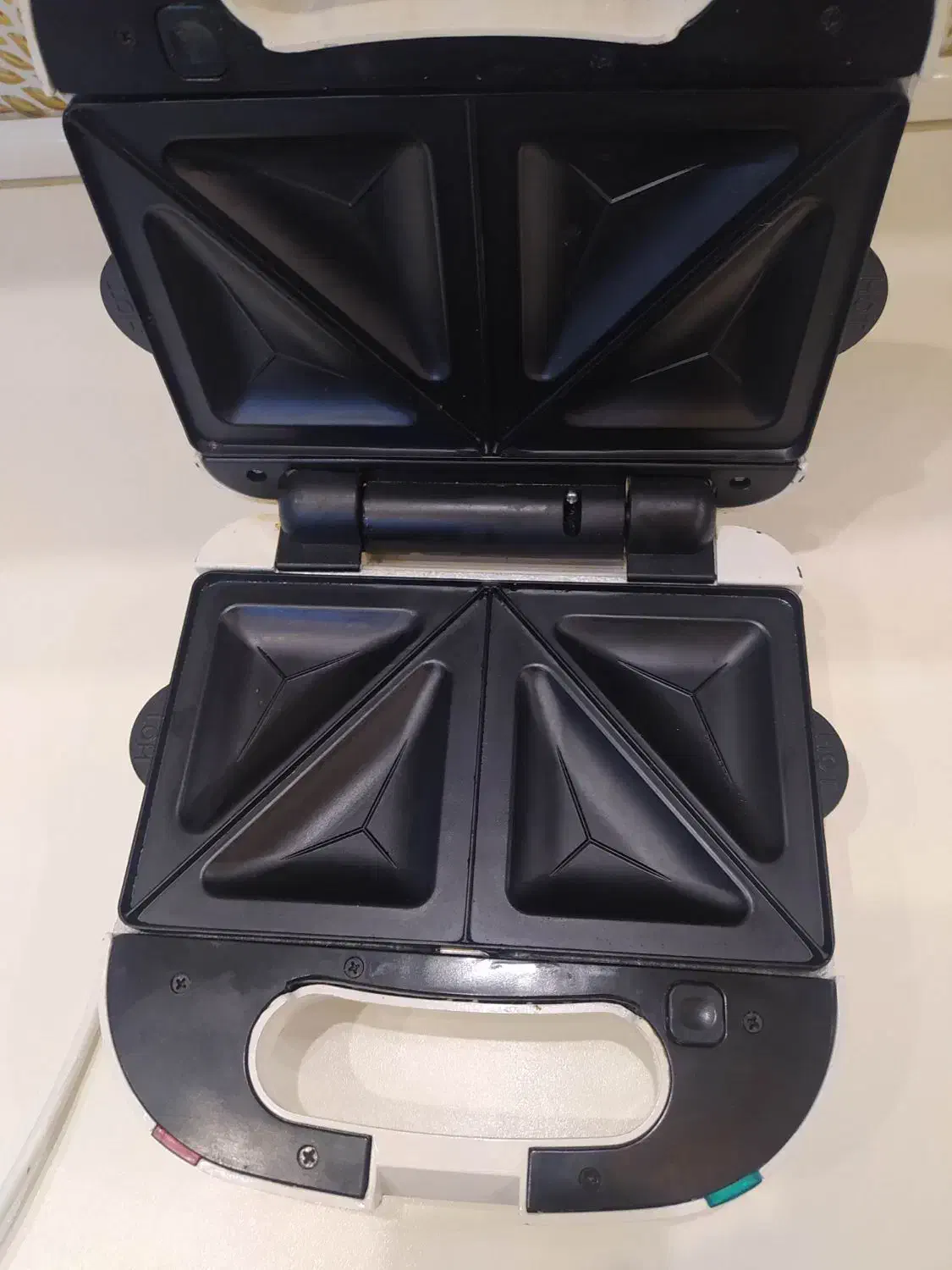 یک عدد ساندویچ ساز بفروش می رسد|سایر لوازم برقی|گنبد کاووس, |دیوار