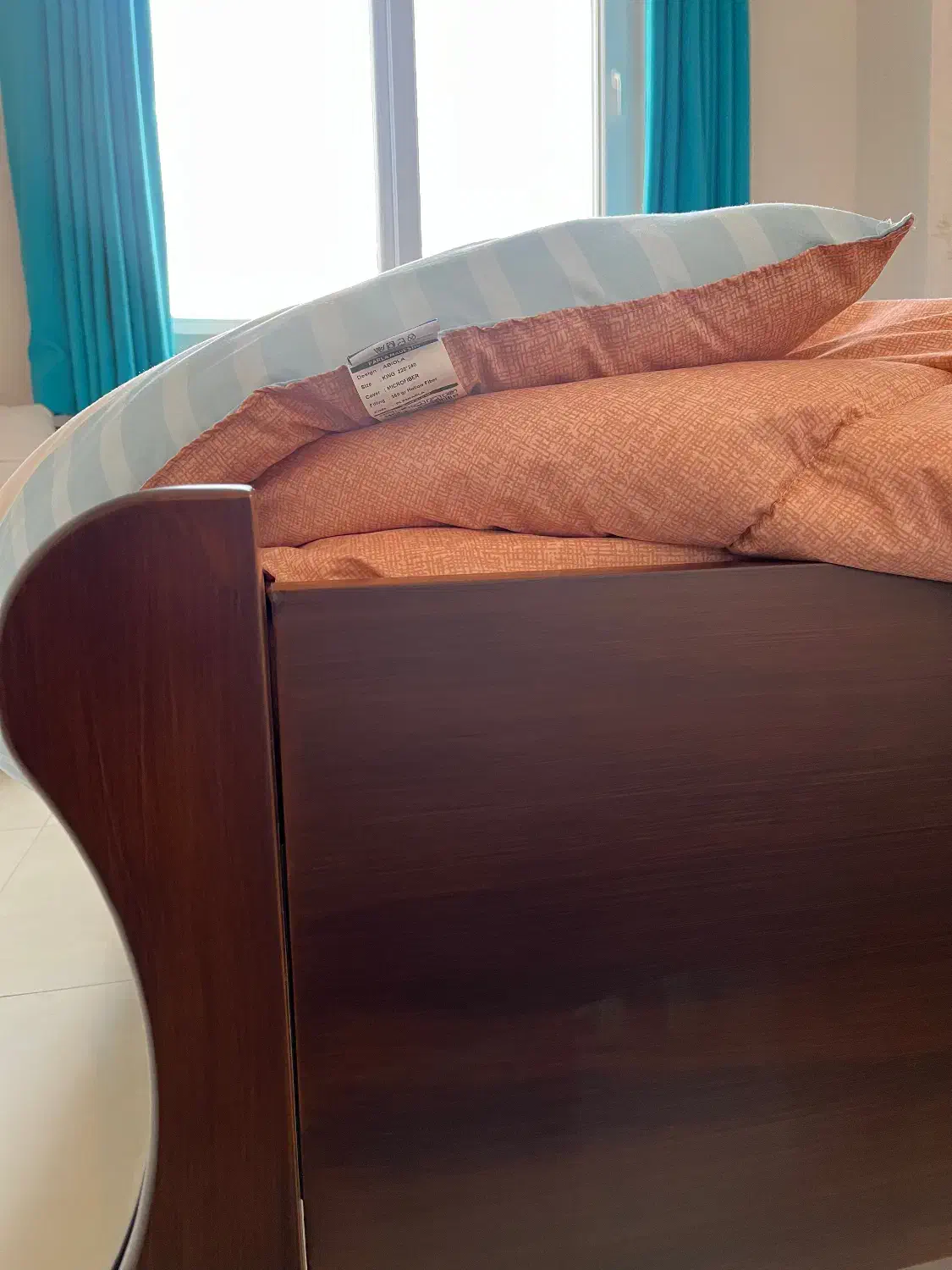 تخت دو نفره عرض ۱۶۰ کاملا نو همراه با تشک|تخت و سرویس خواب|لاهیجان, کوه بیجار|دیوار
