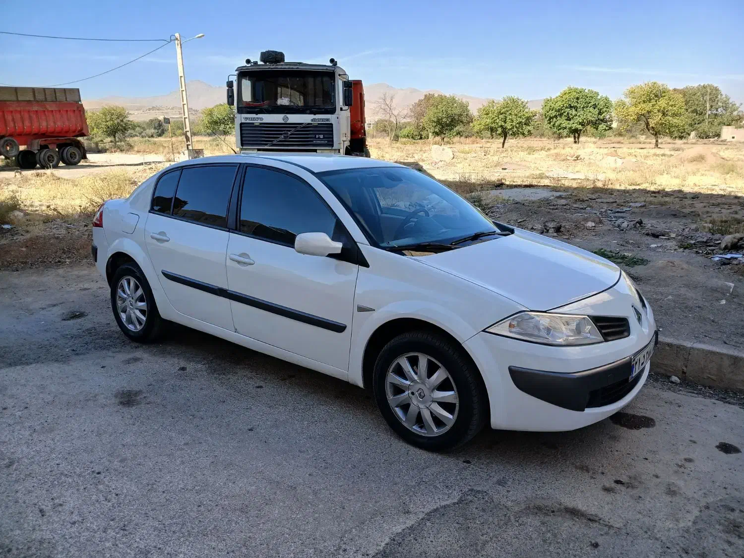 مگان ۲۰۰۰ مدل ۹۱ اتومات|خودرو سواری و وانت|همدان, |دیوار