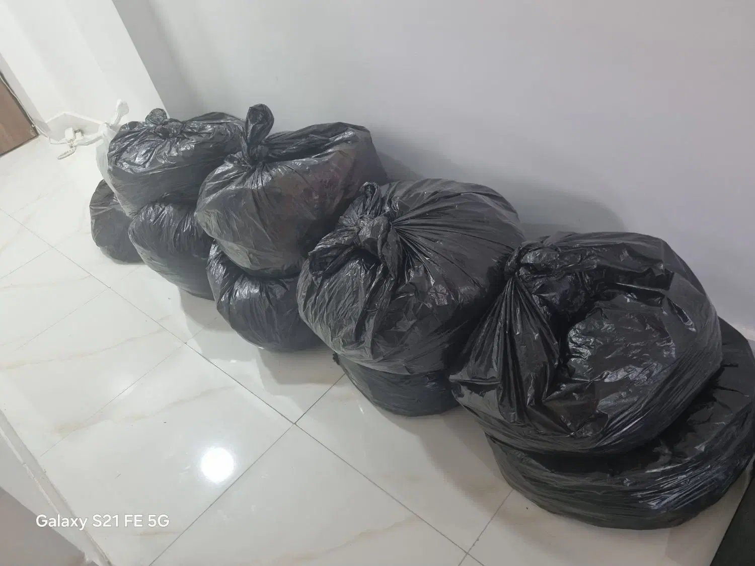 خورده پارچه نو به مقدار زیاد|رختخواب، بالش، پتو|بوشهر, |دیوار