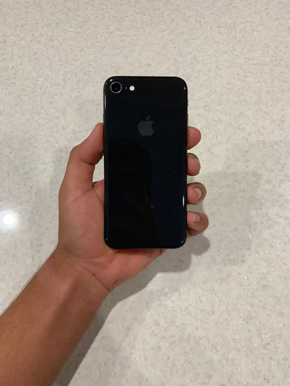 ایفون ۸ مشکی ۶۴ گیگ|موبایل|شیراز, شهرک مخابرات|دیوار