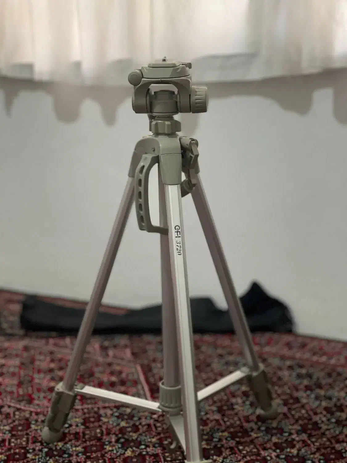 سه پایه ای دوربین عکاسی|دوربین عکاسی و فیلمبرداری|مریوان, |دیوار