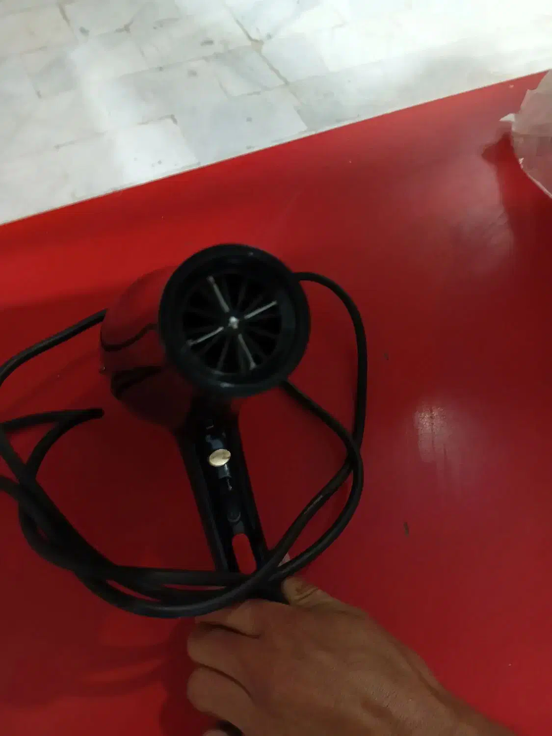 سشوار نونو سالم بدون هیچ مشکلی|آرایشی، بهداشتی، درمانی|زابل, |دیوار