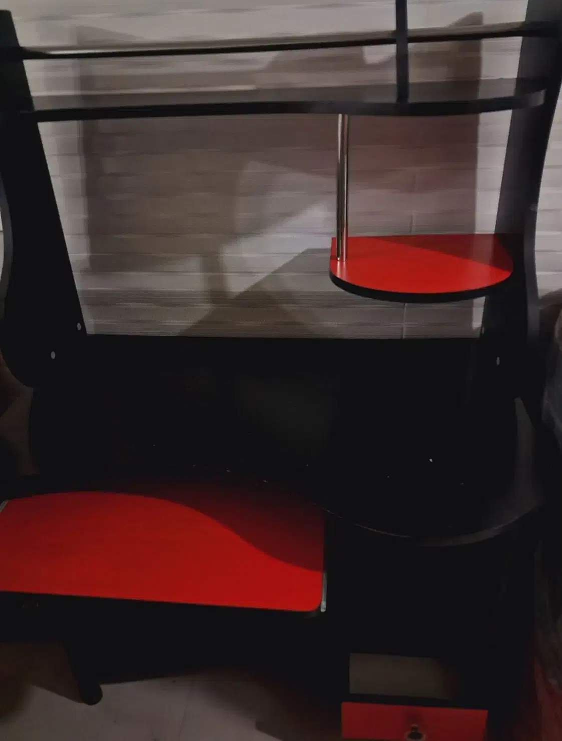 میز|میز تحریر و کامپیوتر|الیگودرز, |دیوار