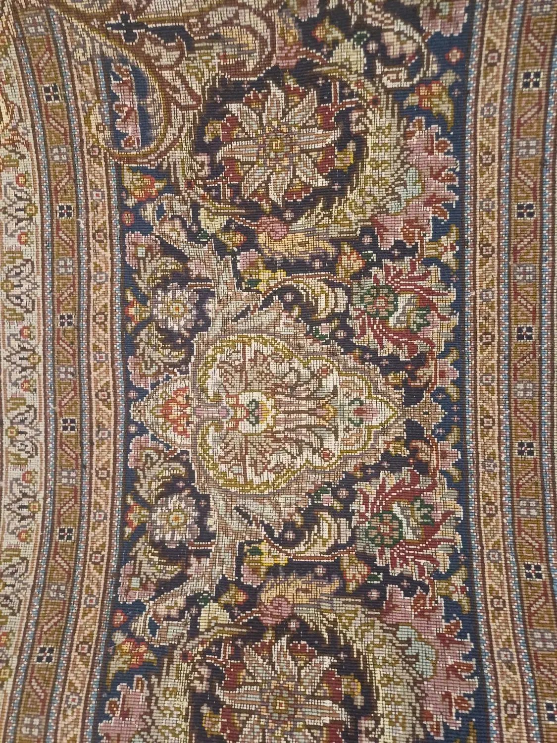 فرش دستباف ماهی حاشیه سرمهای ۹متری|فرش|تهران, قیام|دیوار