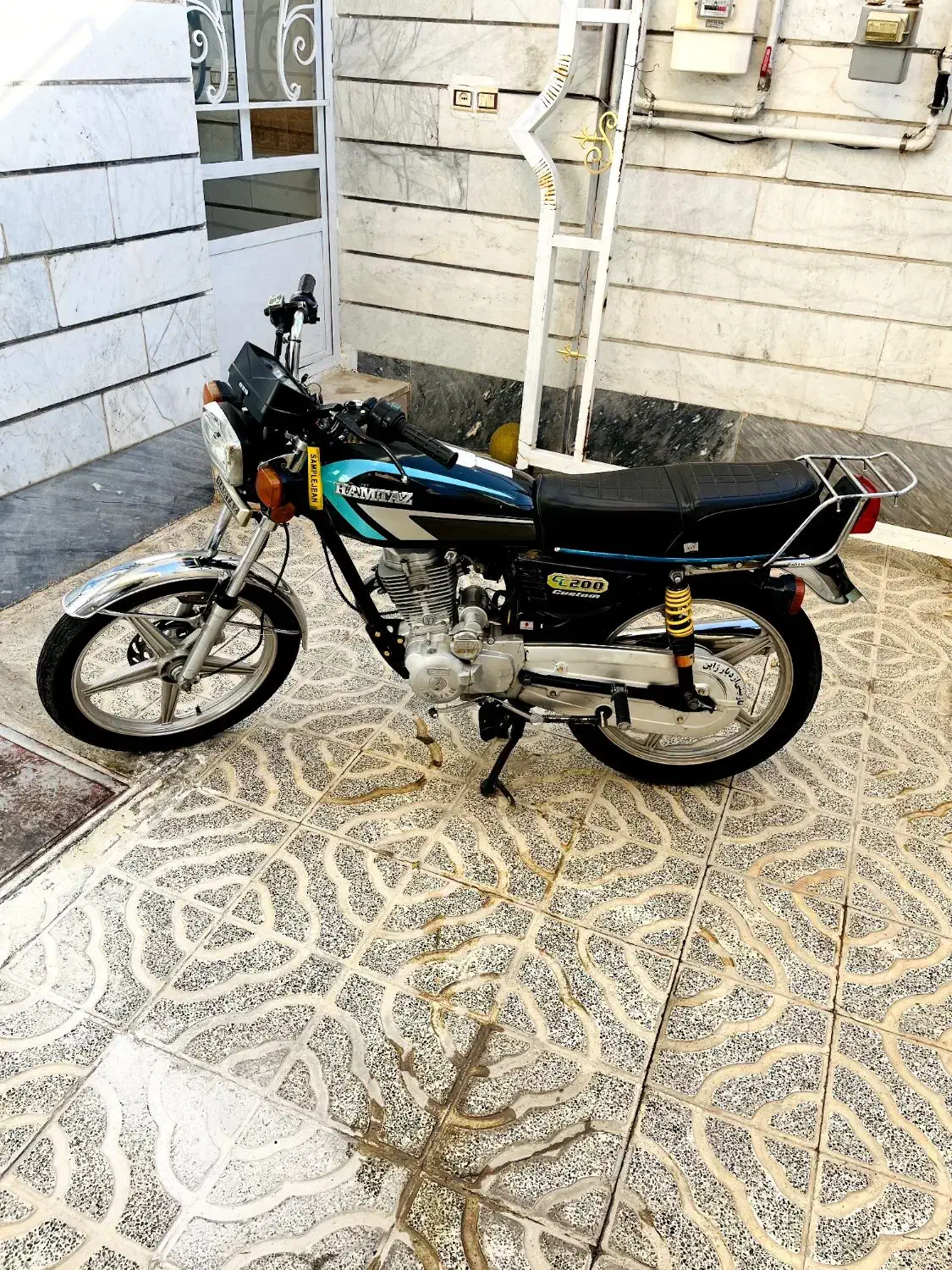 ۲۰۰همتاز کاربرات وحشی|موتورسیکلت|تاکستان, |دیوار