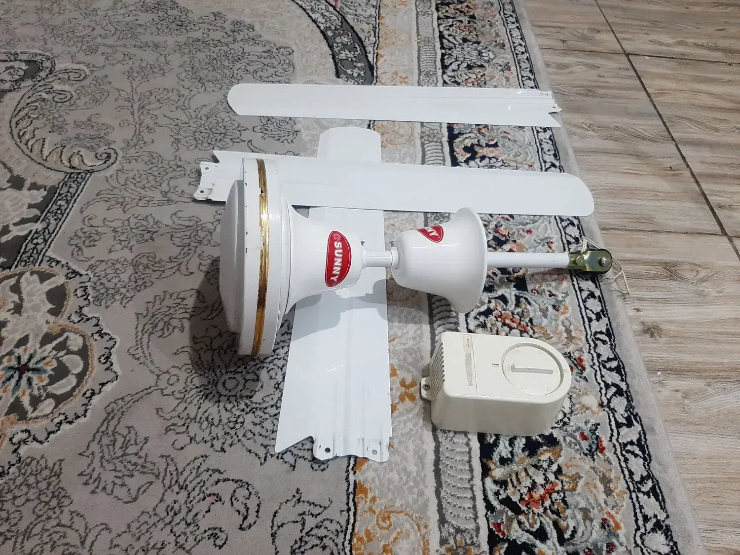 پنکه سقفی سونی|پنکه و تصفیهکنندهٔ هوا|گرگان, |دیوار