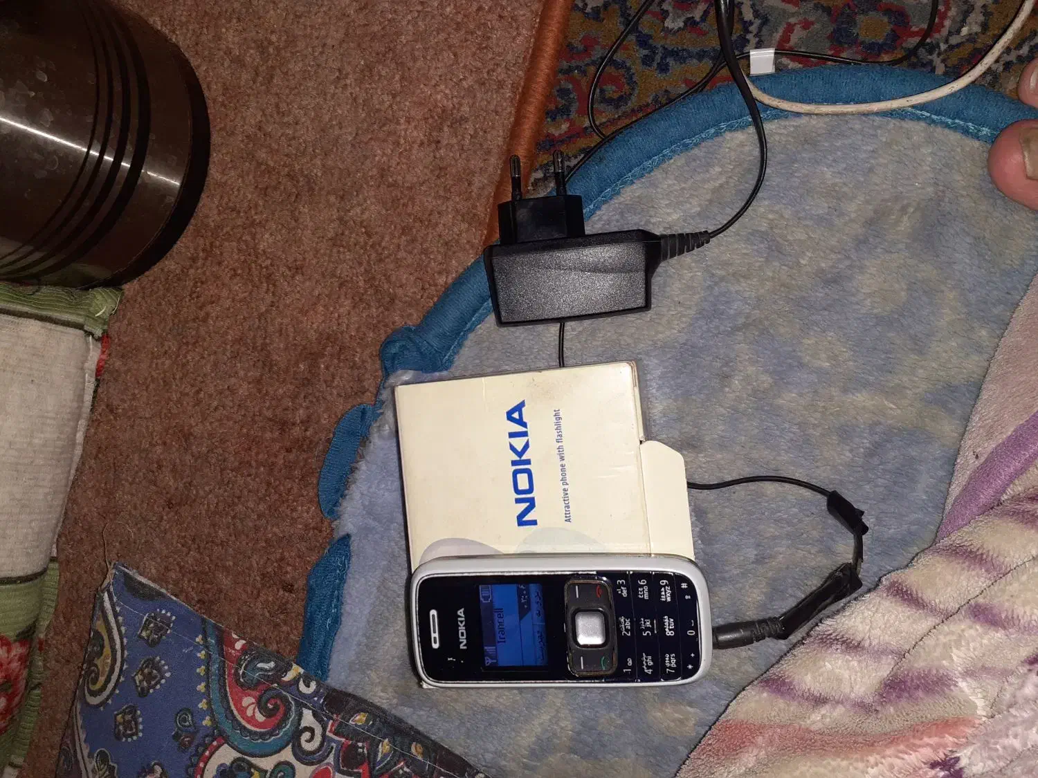 گوشی ساده|موبایل|شیراز, تپه تلویزیون|دیوار