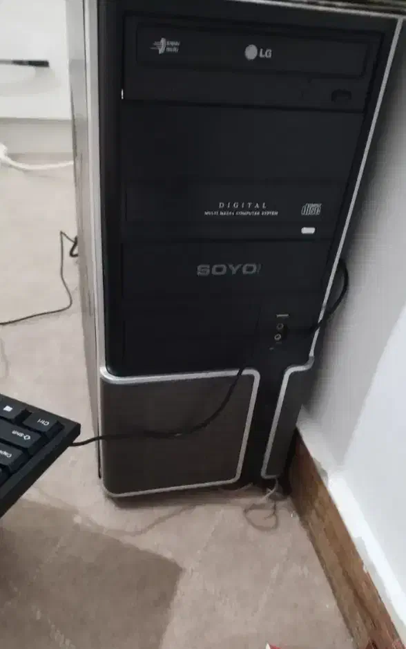 کامپیوتر در حد نو|رایانه رومیزی|اردبیل, |دیوار