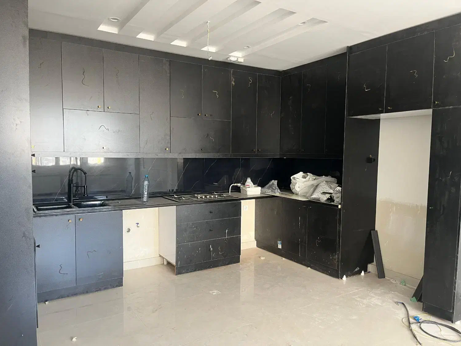 فروش به قیمت زیر قیمت دفتر فروش|فروش آپارتمان|مشهد, آبادگران|دیوار