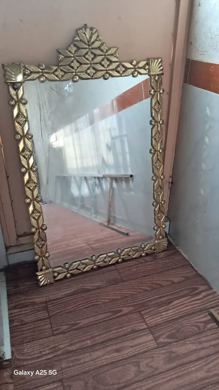 آینه برنجه|آینه|سنندج, |دیوار