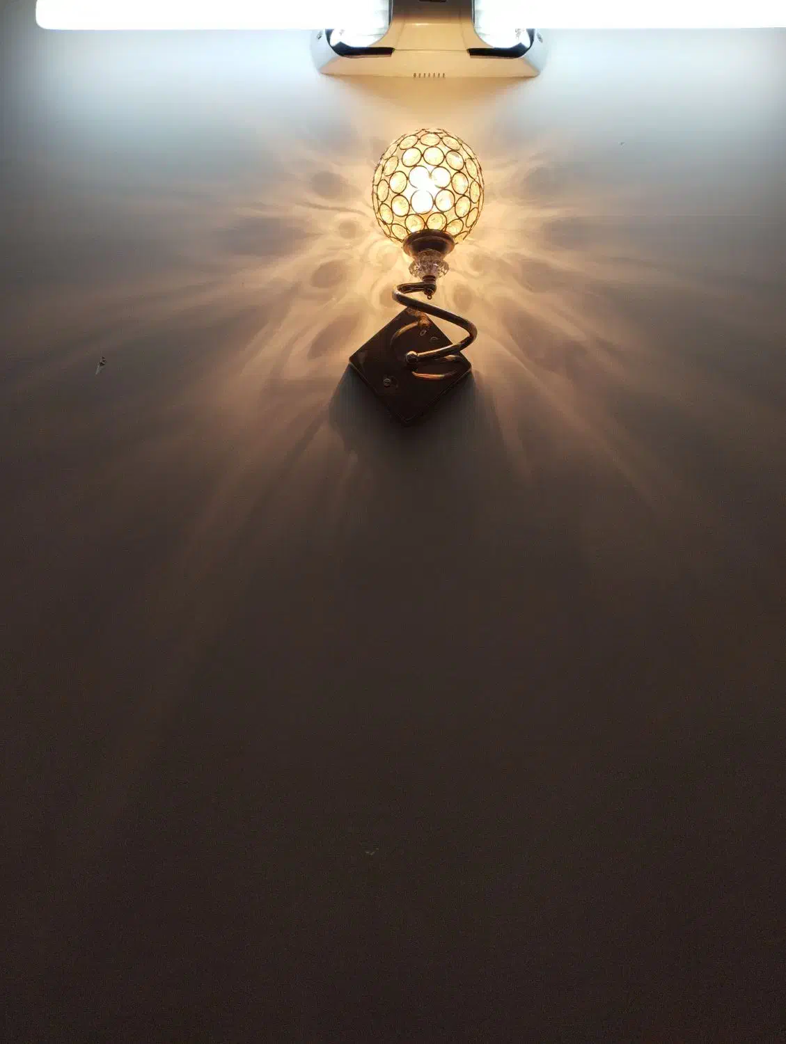 شب خواب|چراغ خواب و آباژور|قم, نیروگاه|دیوار