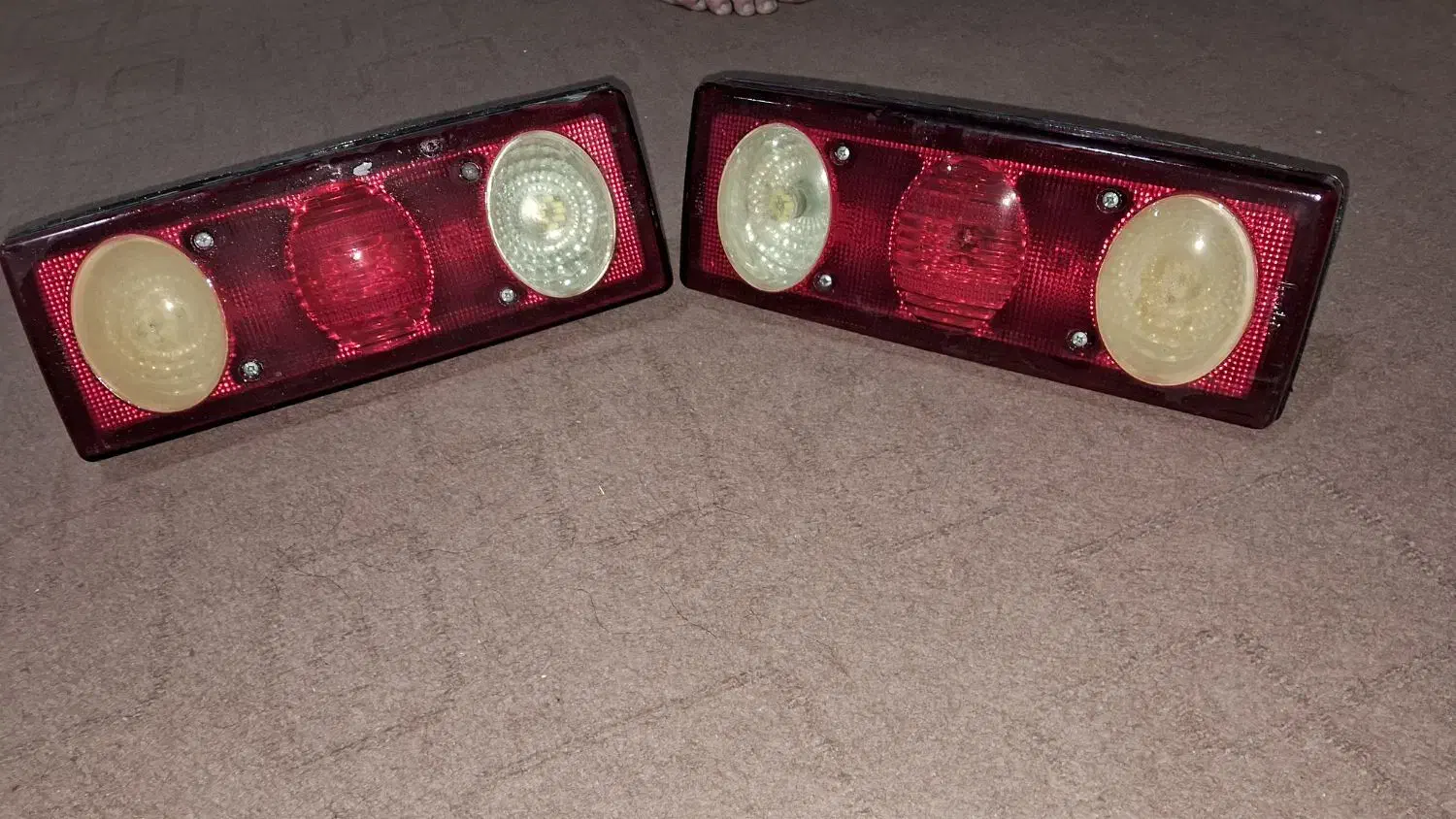 آینه بغل و چراغ خطر عقب کامیونت و اتوبوس و مینیبوس|قطعات یدکی و لوازم جانبی|بجنورد, |دیوار