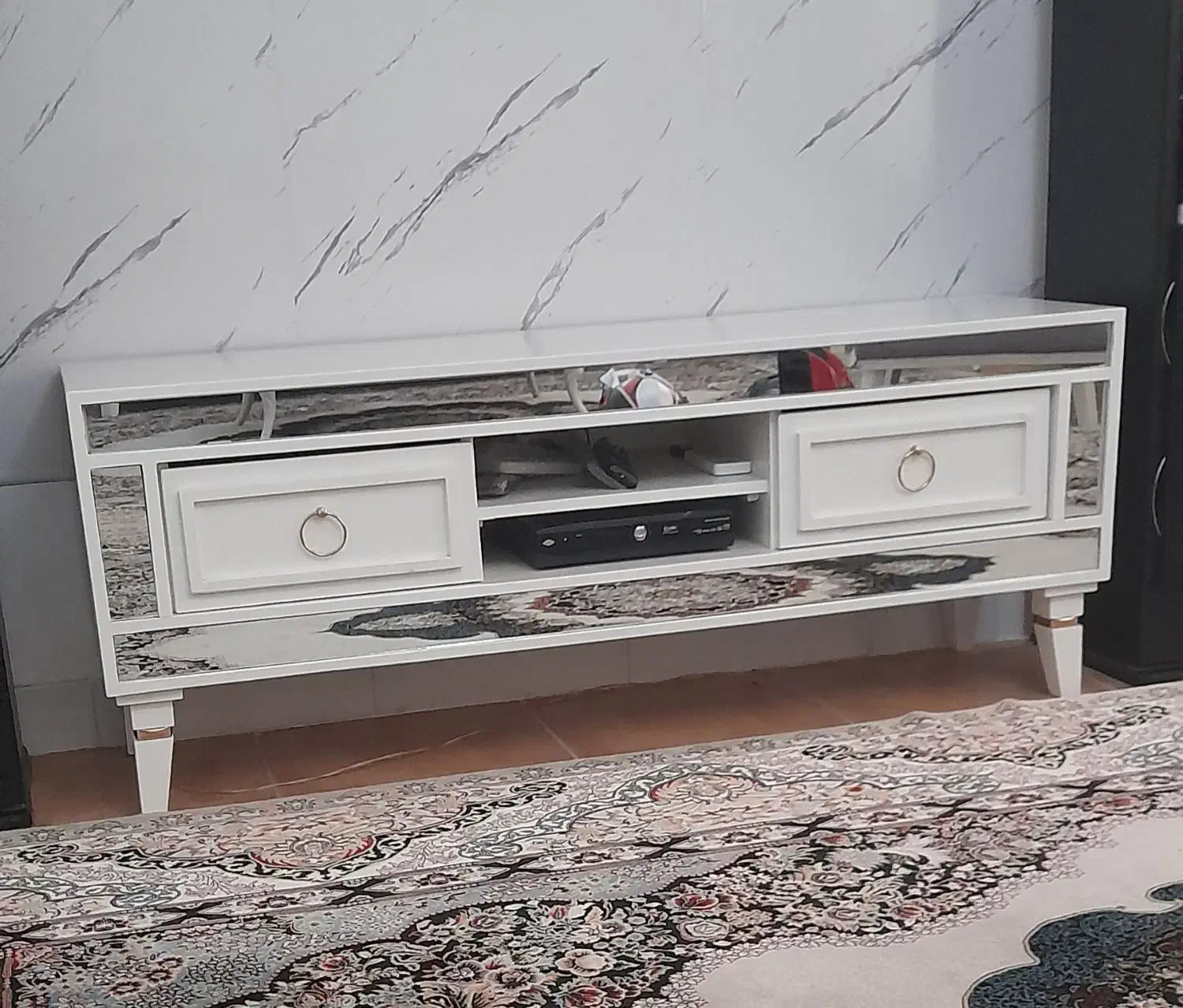 میز تلویزیون درحدنو.آینه|میز تلویزیون|محمدیه-قزوین, |دیوار