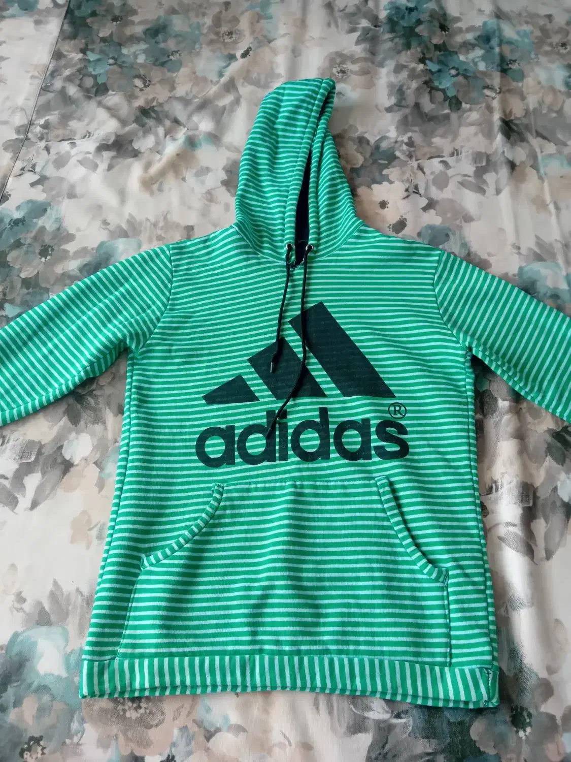 هودی و پالتو|لباس|پردیس, فاز ۳|دیوار