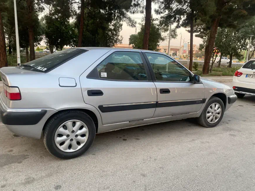 زانتیا بدون رنگ خونگی|خودرو سواری و وانت|شاهین‌شهر, خانه کارگر|دیوار