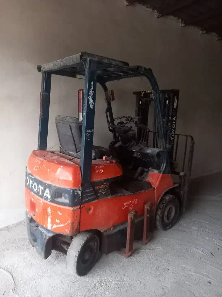 تعمیرات انواع لیفتراک برقی و گاز و بنزین و جک پالت|خدمات پیشه و مهارت|قدس, شهر‌قدس|دیوار