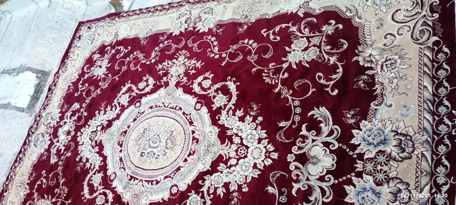 فرش ۱۲متری هفصد شانه زرشکی دو تخته|فرش|پاکدشت, پاکدشت (مامازند)|دیوار