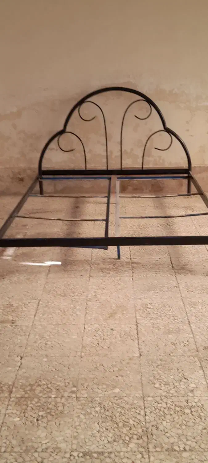 تخت خواب فلزی دونفره|تخت و سرویس خواب|کرج, محمود آباد|دیوار