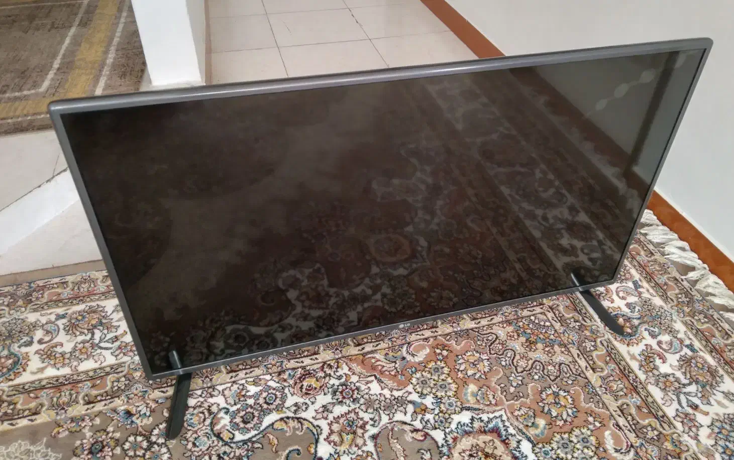 فروش تلویزیون ال جی ۴۲ اینچ صفحه شکسته|تلویزیون و پروژکتور|ملارد, |دیوار