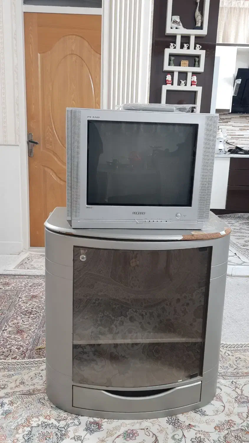 تلویزیون سامسونگ اصلی (قدیمی) ۲۱ اینچ|تلویزیون و پروژکتور|قم, شهدا|دیوار