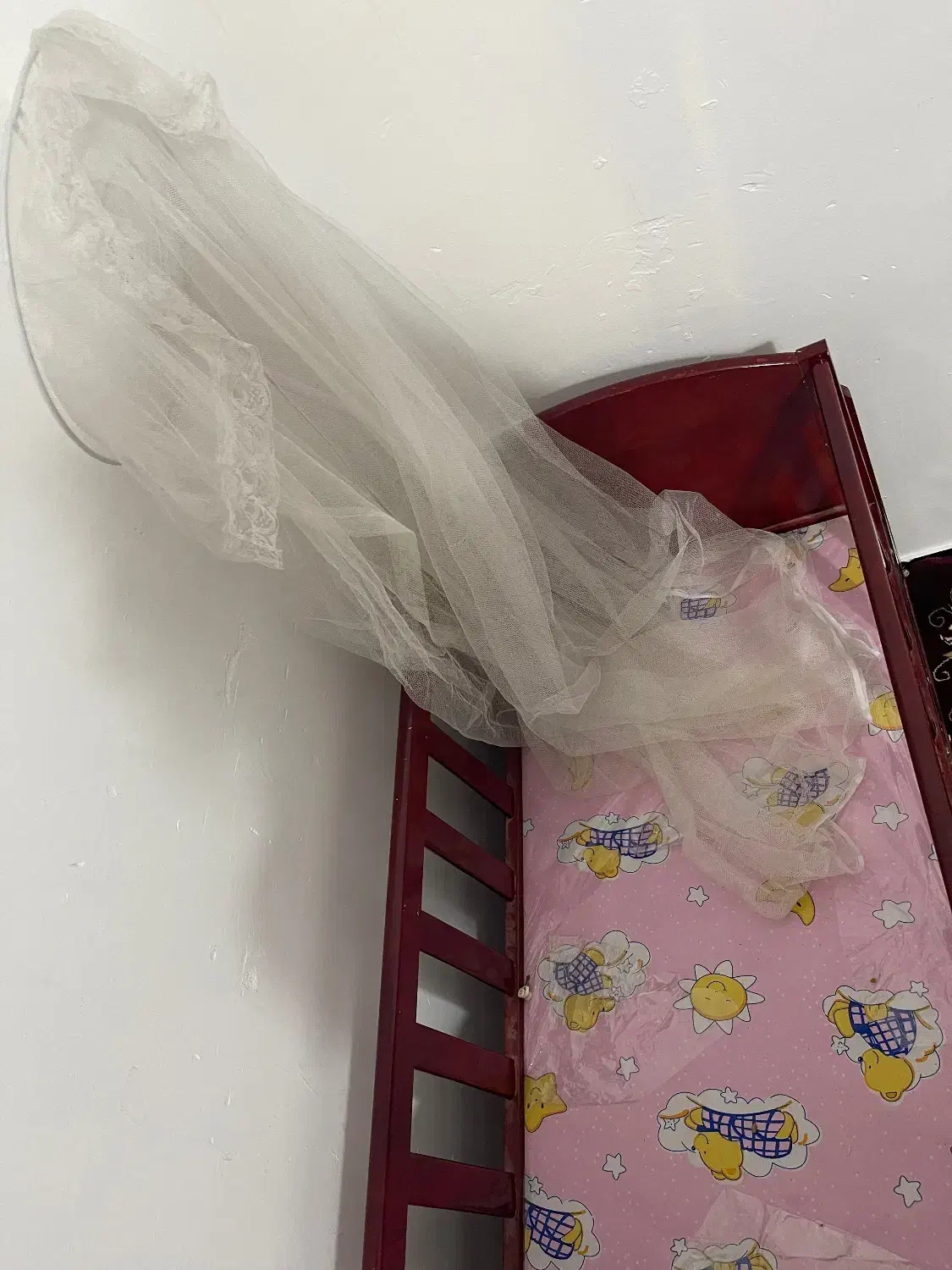 گهواره چوبی نوزاد قابلیت تکان دادن وکریر|کالسکه و لوازم جانبی|ایرانشهر, |دیوار