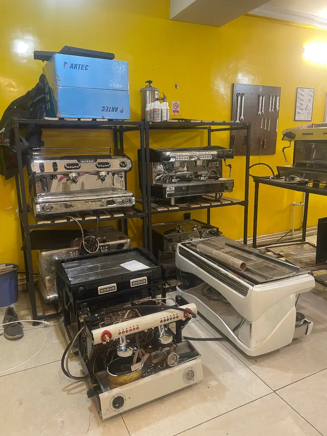 تعمیر دستگاه اسپرسو صنعتی|خدمات پیشه و مهارت|الیگودرز, |دیوار