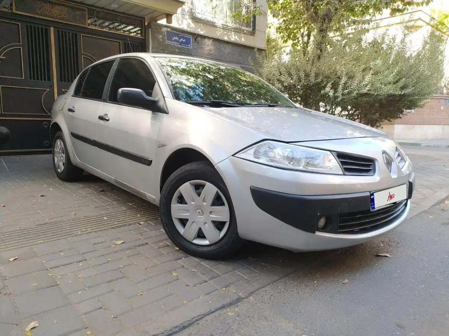 رنو مگان 1600cc، مدل ۲۰۰۶ استثنایی|خودرو سواری و وانت|تهران, ایران|دیوار