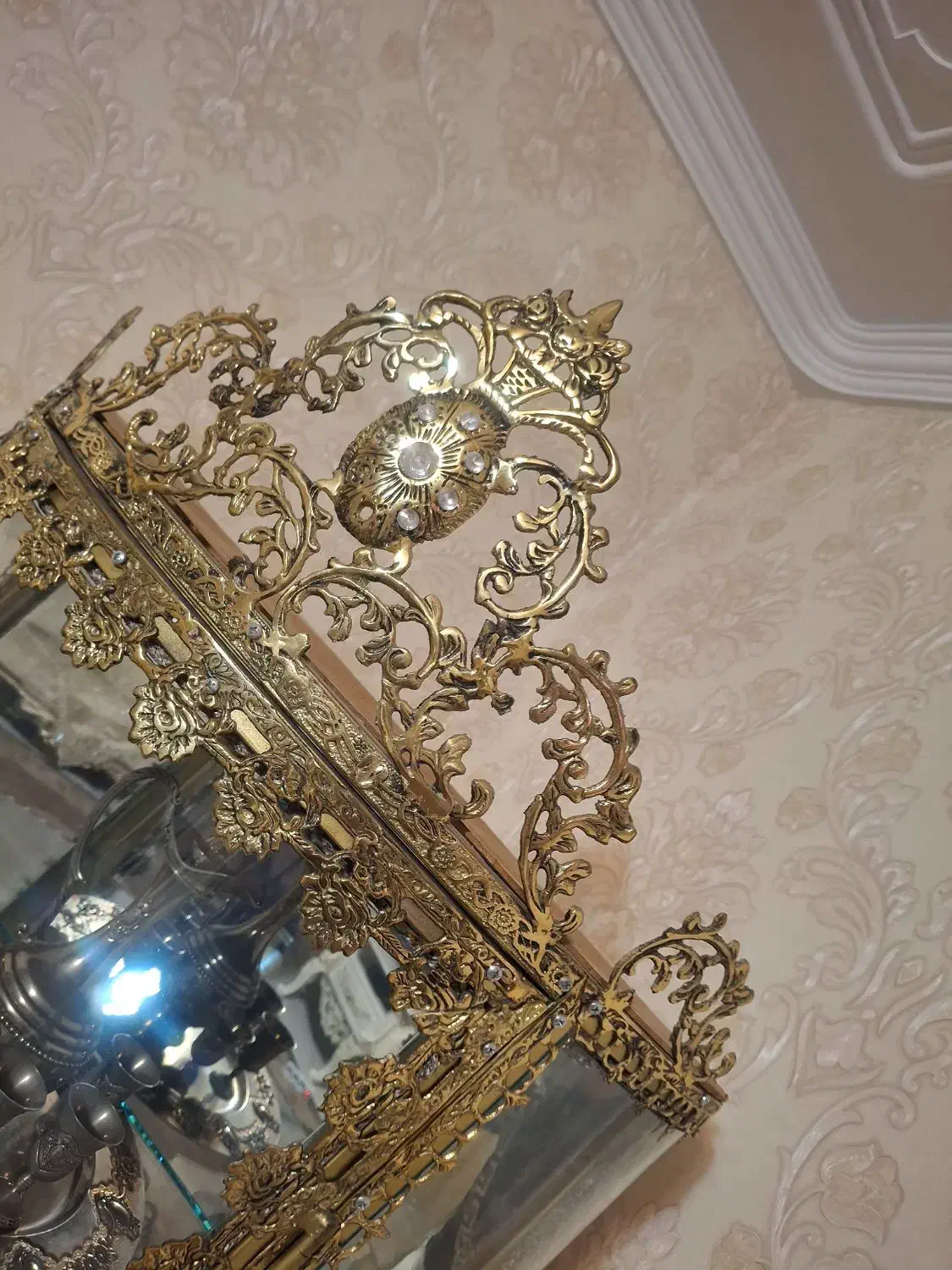 بوفه برنجی متوسط|بوفه، ویترین، کنسول|تبریز, |دیوار