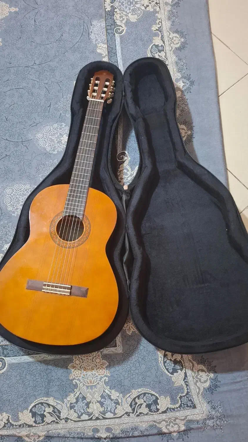 گیتار یاماها c40 نو با لوازمات|گیتار، بیس، امپلیفایر|شاهینشهر, طالقانی|دیوار