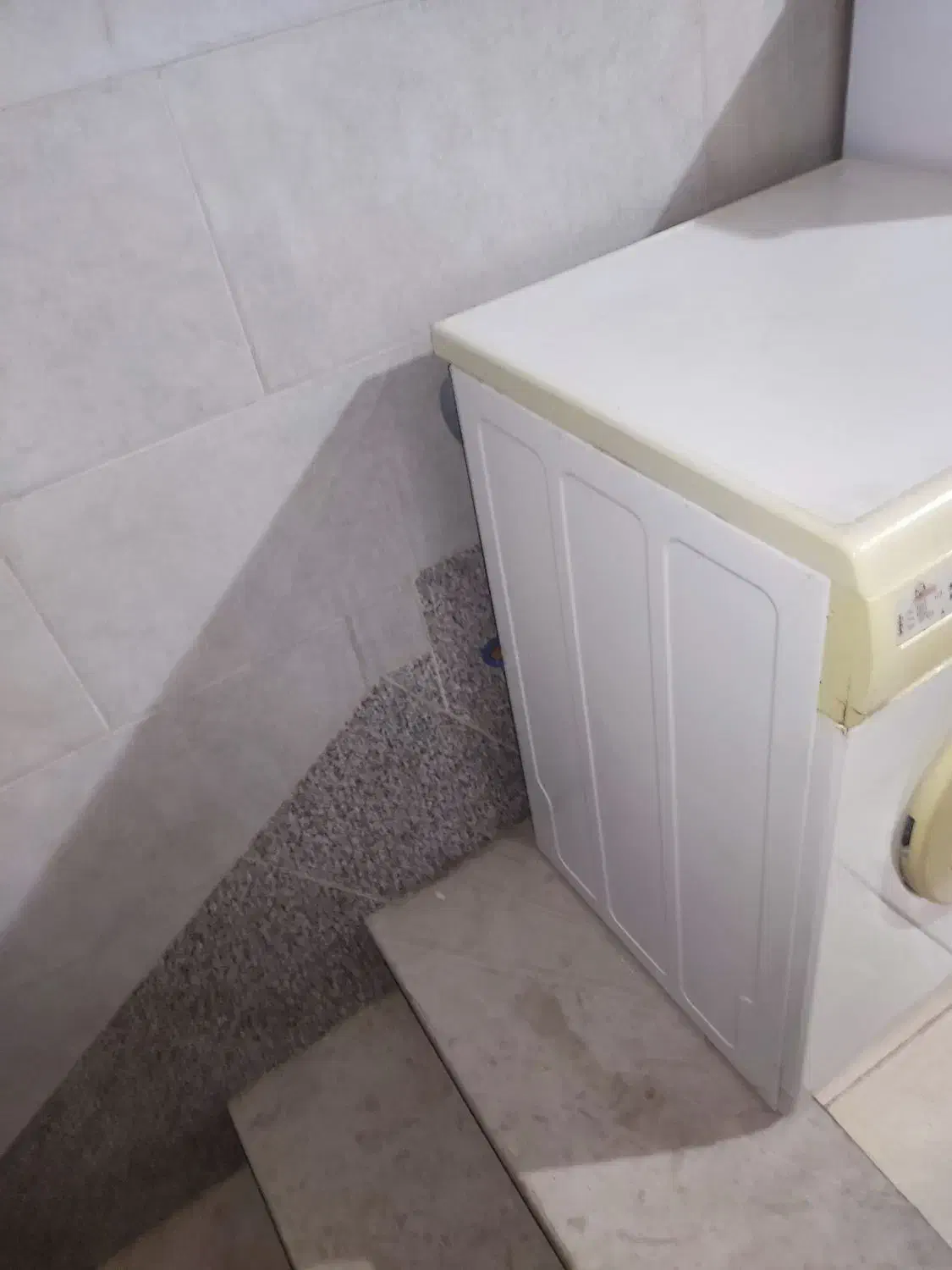 ماشین لباسشویی ویرپول|ماشین لباسشویی و خشک‌کن لباس|بندر انزلی, معلم|دیوار