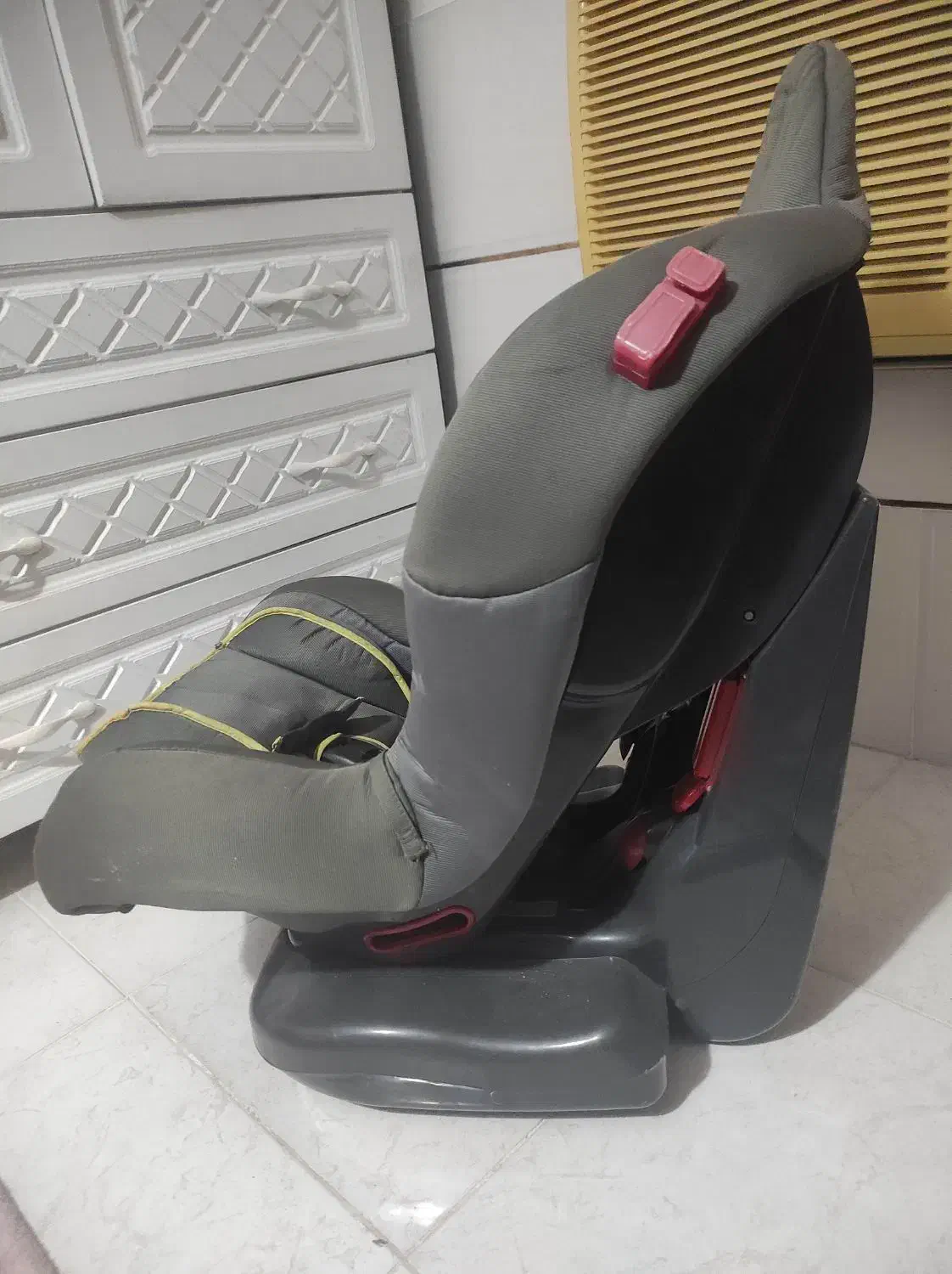 صندلی بچه|تخت و صندلی بچه|بندرعباس, |دیوار