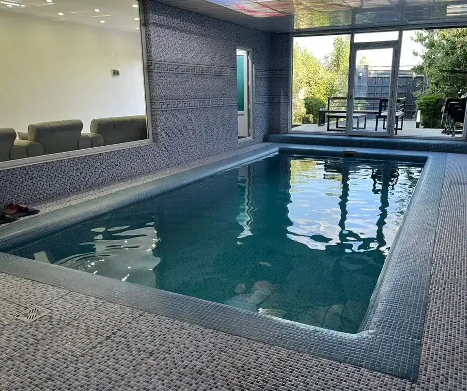 اجاره ویلا تریبلکس استخر داخل سه خواب سهلیه کرج|اجارهٔ کوتاه‌مدت ویلا و باغ|کرج, فاز ۱ مهرشهر|دیوار