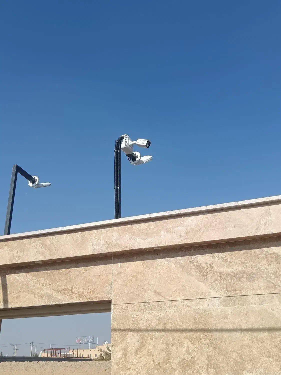 فروش دوربین مداربسته و دزدگیر و درب برقی. کرکره|دوربین مداربسته|نجف‌آباد, امیرکبیر|دیوار