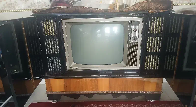 تلوزیون،کلسیونی،قدیمی|تلویزیون و پروژکتور|یزد, |دیوار