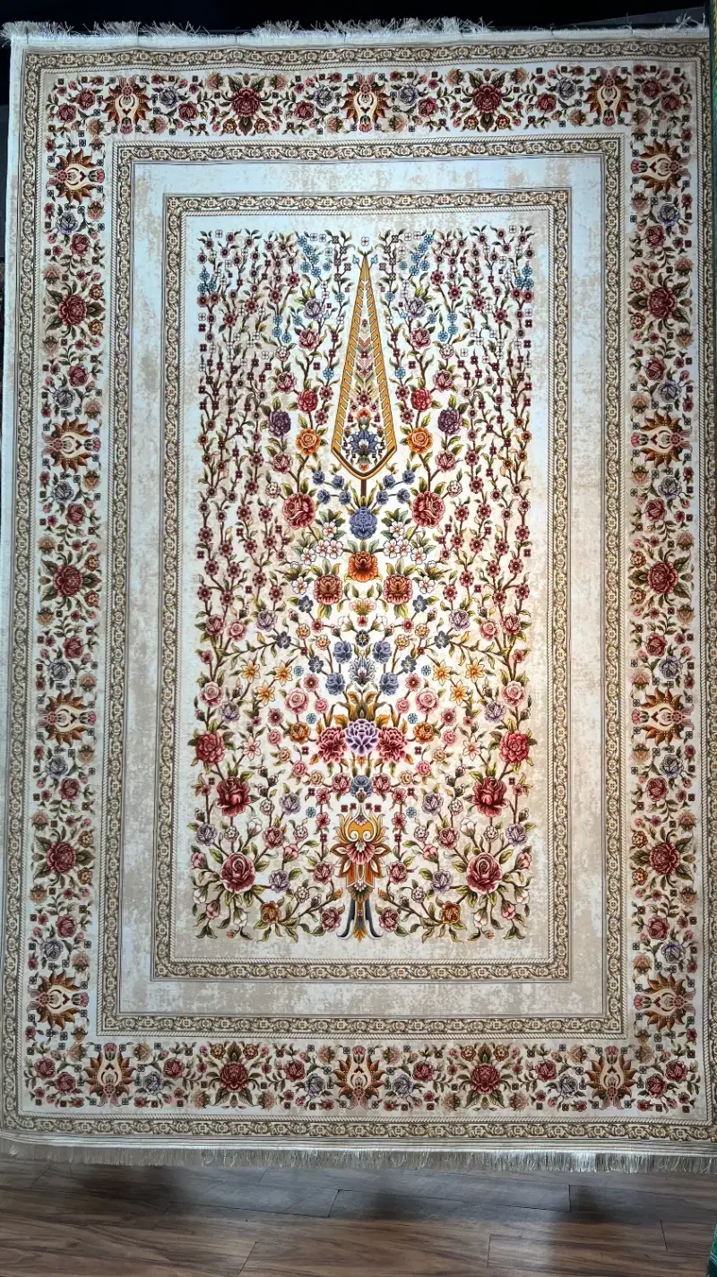 فرش دیناز طرح باغ گل|فرش|تهران, هروی|دیوار