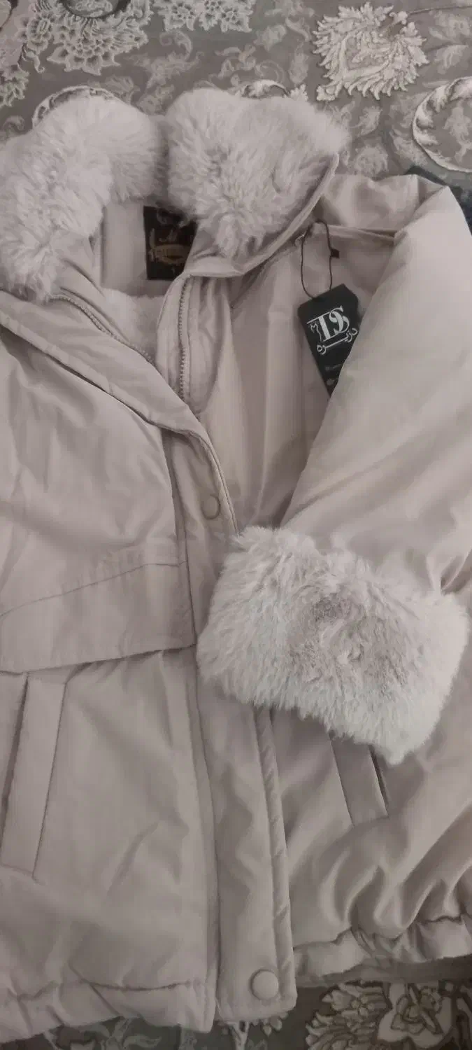 کت زمستانه...اصلا استفاده نشده مارکش هم روش هست|لباس|لالجین, |دیوار