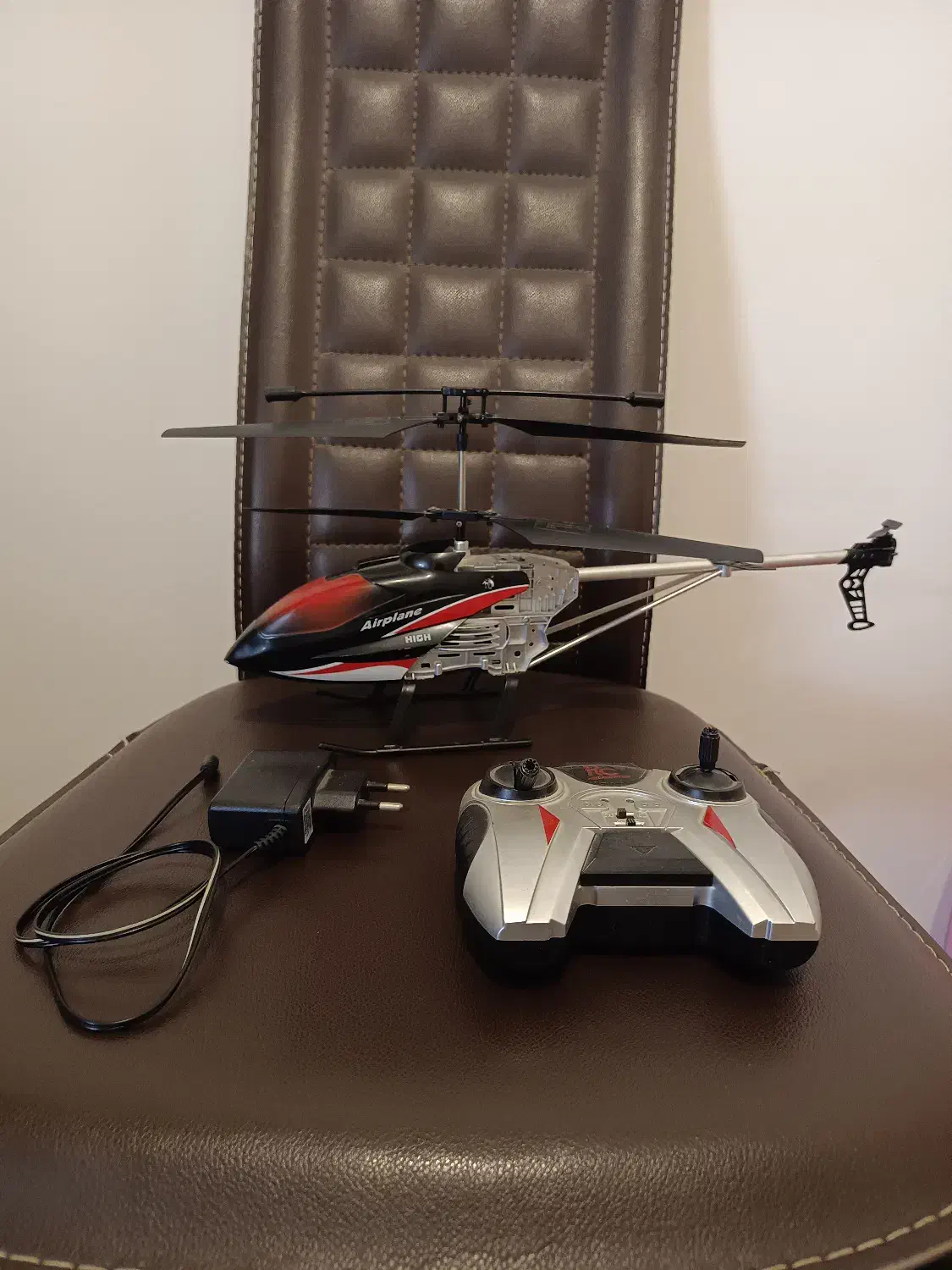 هلیکوپتر کنترلی|اسباببازی|بروجرد, |دیوار