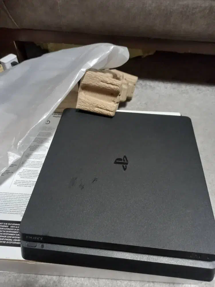 Ps4 معاوضه با ایفون|کنسول، بازی ویدئویی و آنلاین|تبریز, |دیوار