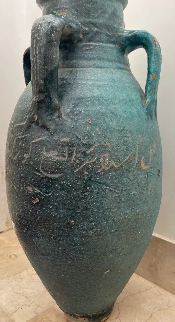 خمره کوزه قدیمی|کلکسیون اشیاء عتیقه|قم, زنبیل آباد|دیوار