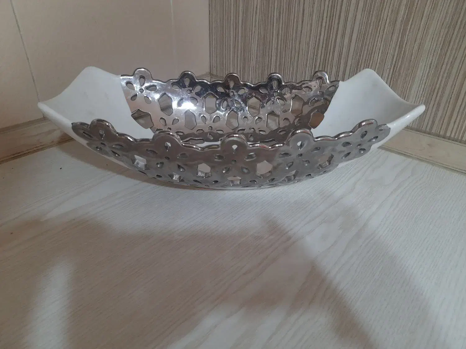 ظروف آشپزخانه|ظروف سرو و پذیرایی|میانه, |دیوار