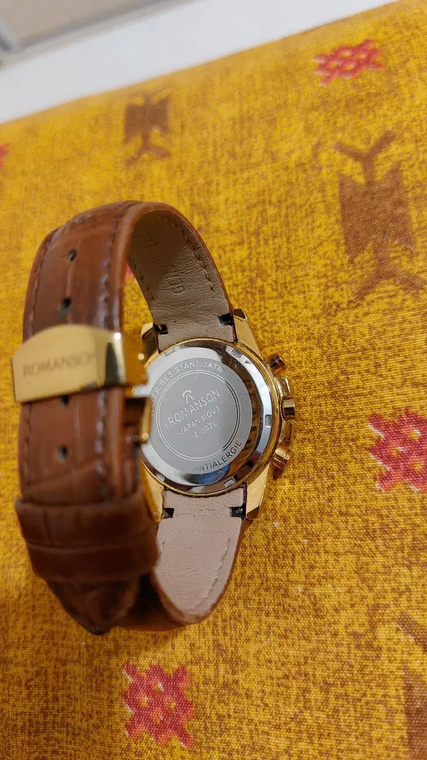 romanson زنونه|ساعت|اراک, |دیوار