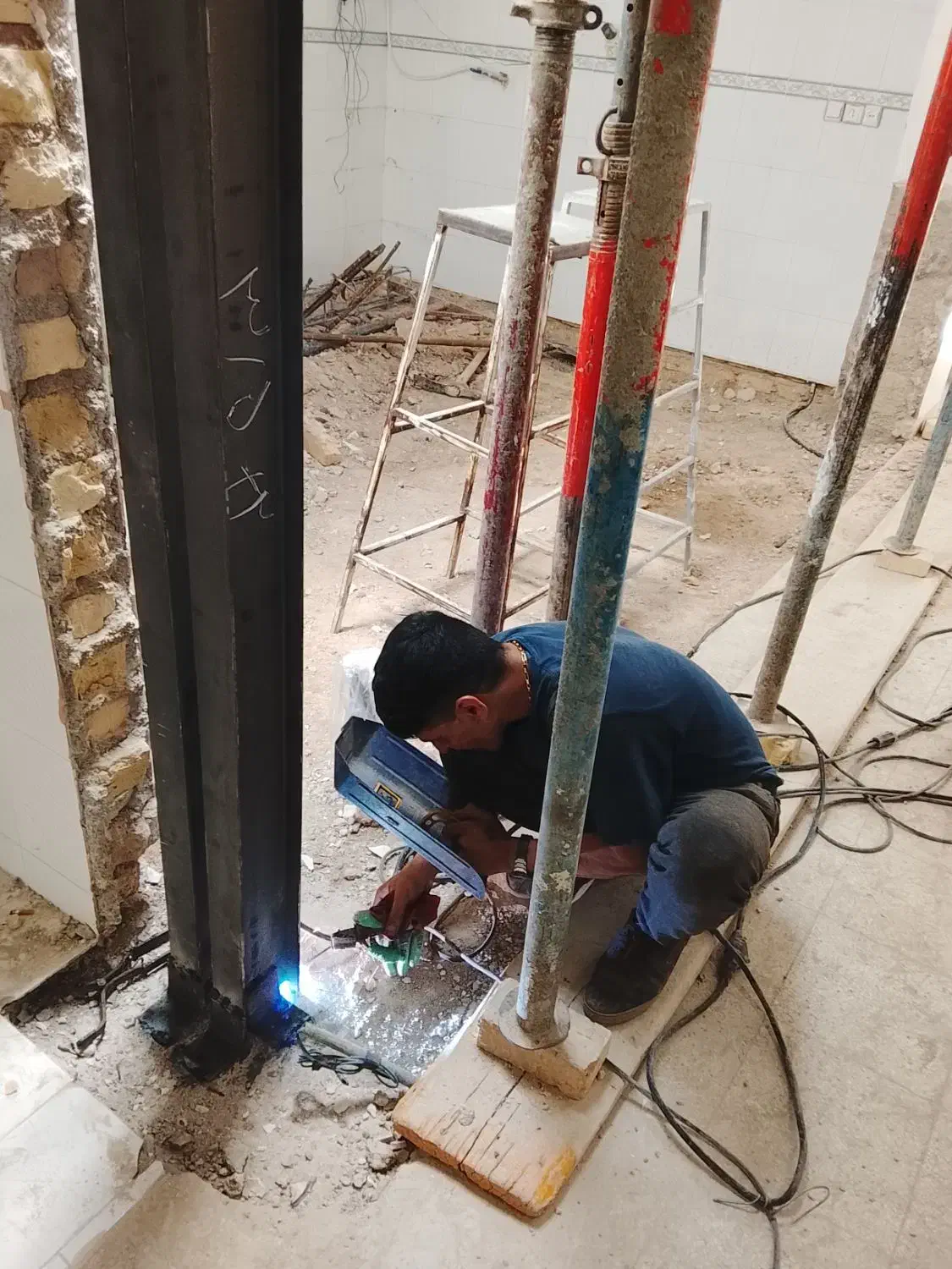 جوشکار‌سیار‌جوشکاری‌‌تمام‌نقاط‌شهر‌|خدمات پیشه و مهارت|شیراز, دارالرحمه|دیوار