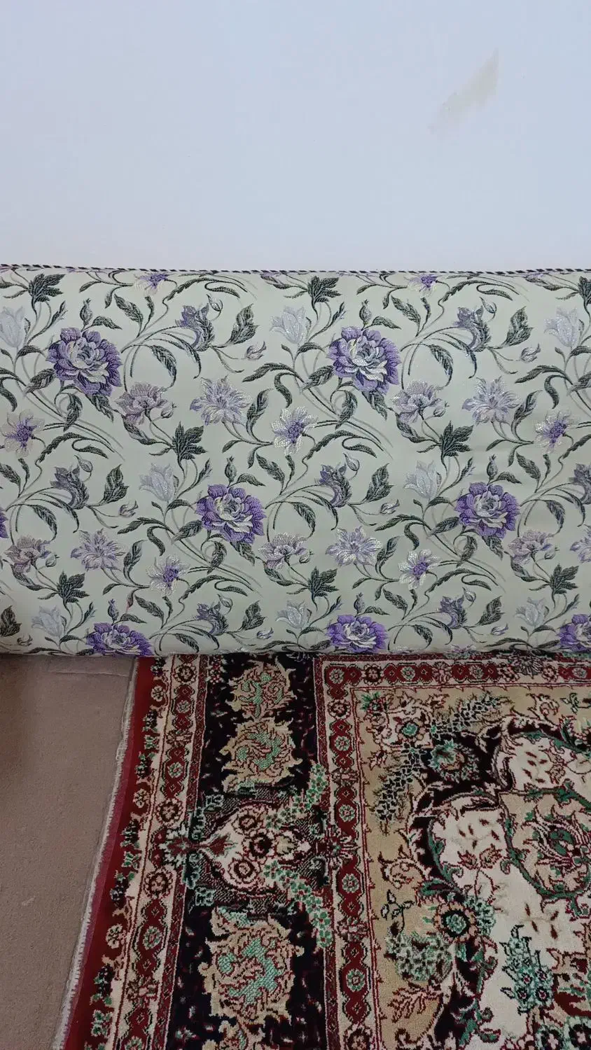 پشتی سالمه و محکم|پشتی|مرند, |دیوار