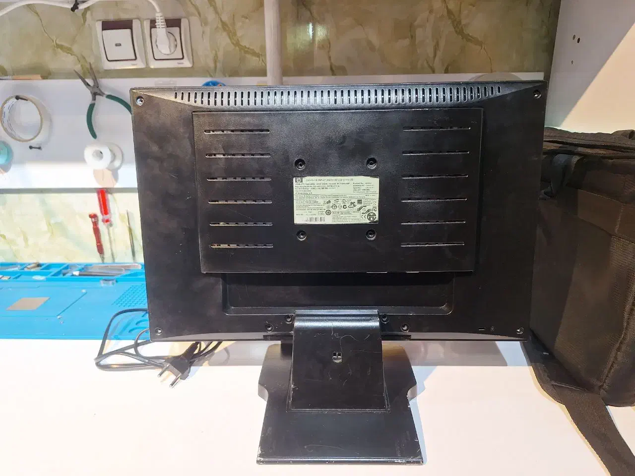 مانیتور HP 2055|قطعات و لوازم جانبی رایانه|خمینیشهر, |دیوار