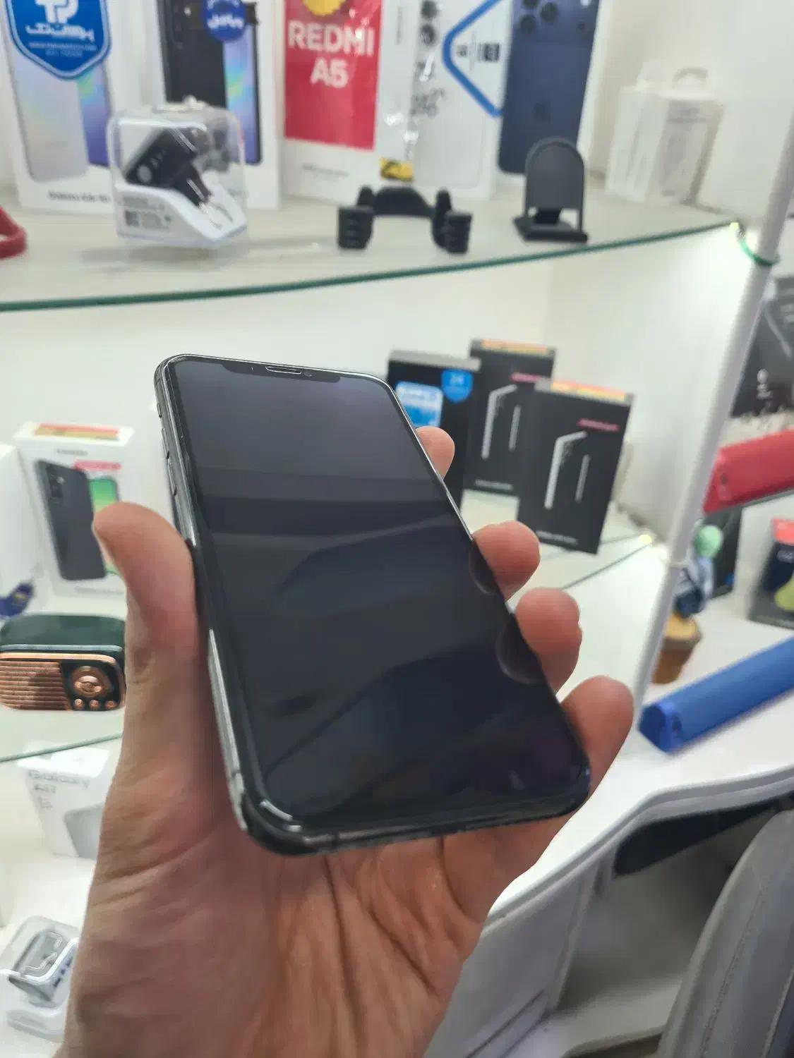 iphone 11 pro|موبایل|اصفهان, خواجو|دیوار