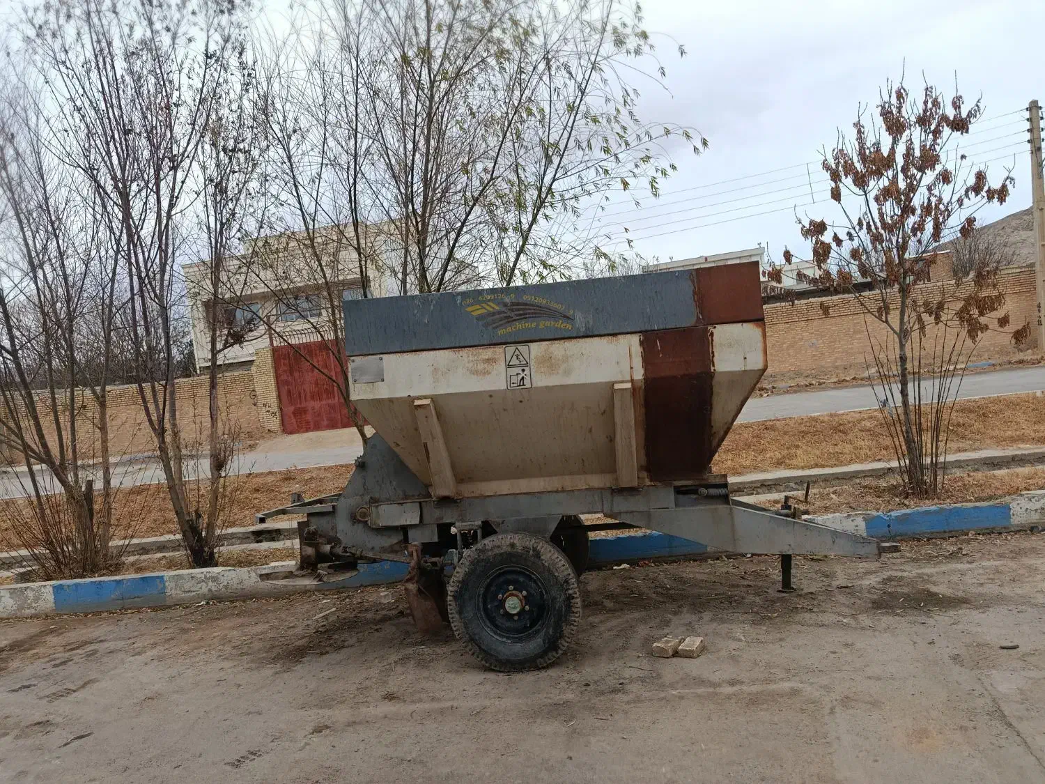 کودپاشدامی|ماشینآلات صنعتی|گندمان, |دیوار