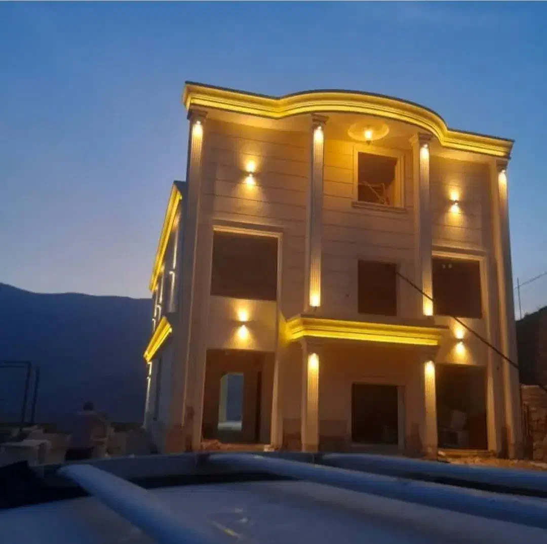 جوشکاری سیار رابیس نما داخل شیروانی نبشی کشی|خدمات پیشه و مهارت|نورآباد, |دیوار