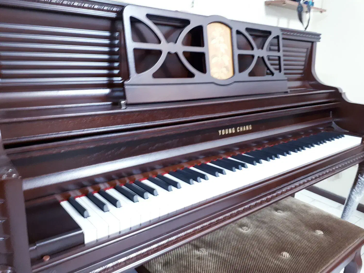 پیانو آکوستیک ماهاگانی در نمایندگی شرایط ویژه|پیانو، کیبورد، آکاردئون|تهران, بهجت‌آباد|دیوار