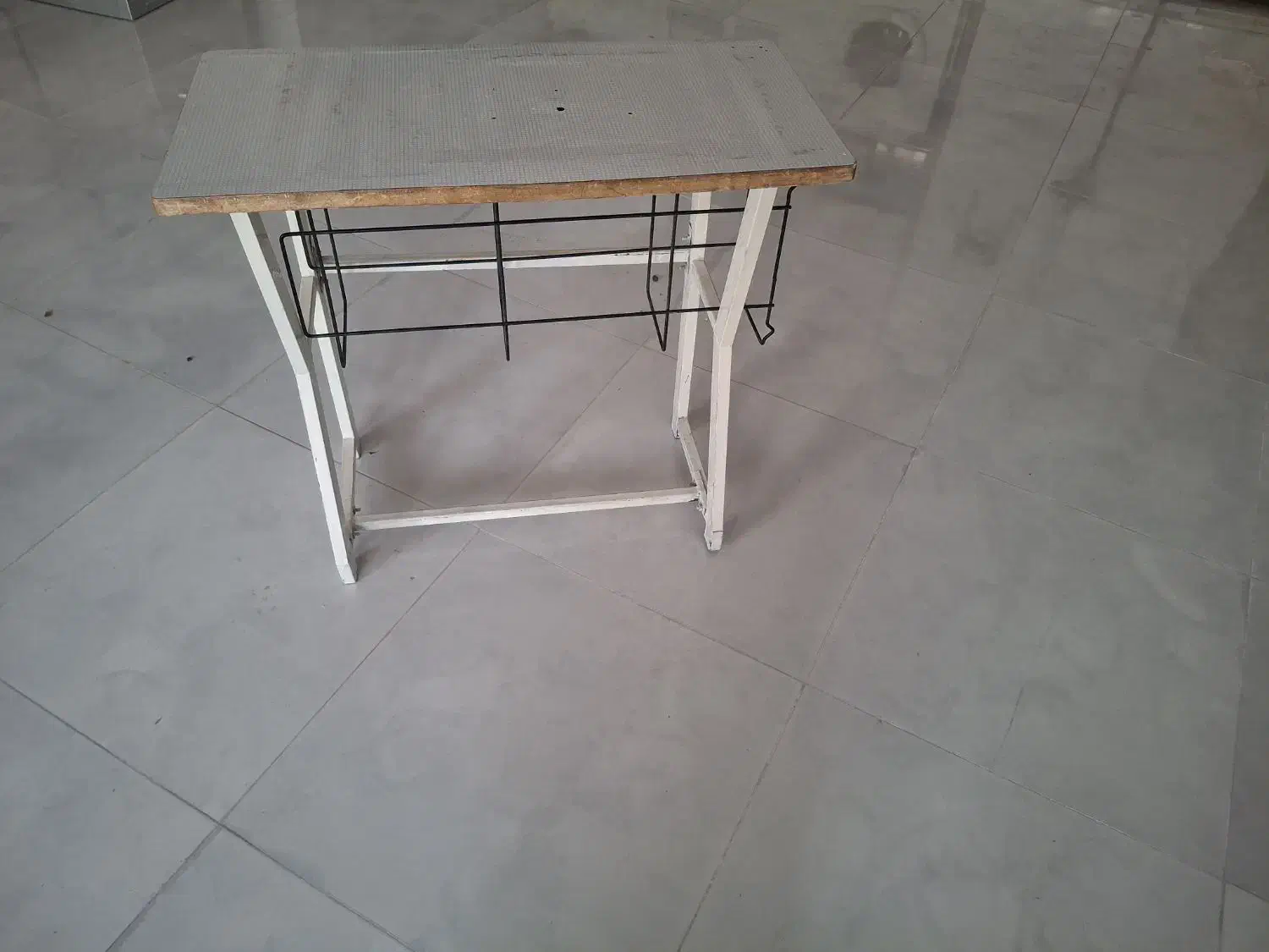 میز چرخ و سردوز سبز پروانه|چرخ خیاطی و ریسندگی|مشهد, یاس|دیوار